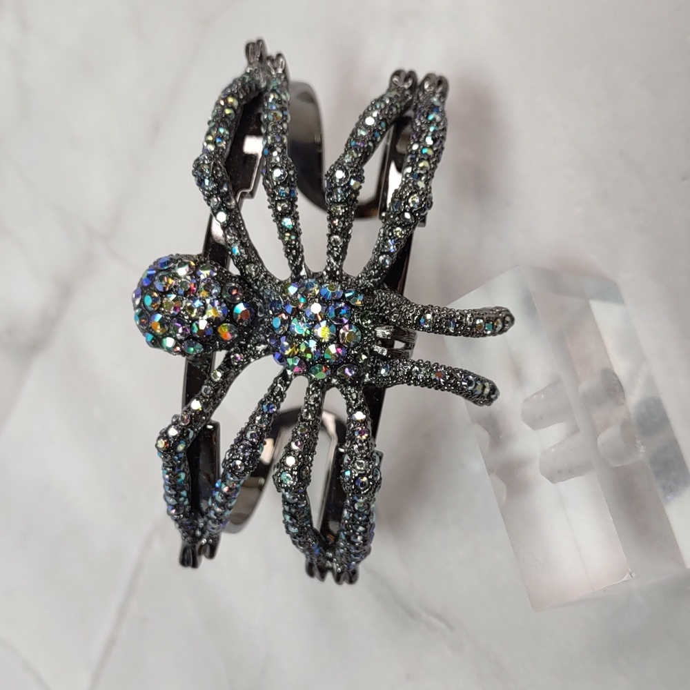 Kirk's Folly Enchanted Aurora Borealis Spider Bracelet - Picture 3 of 10
